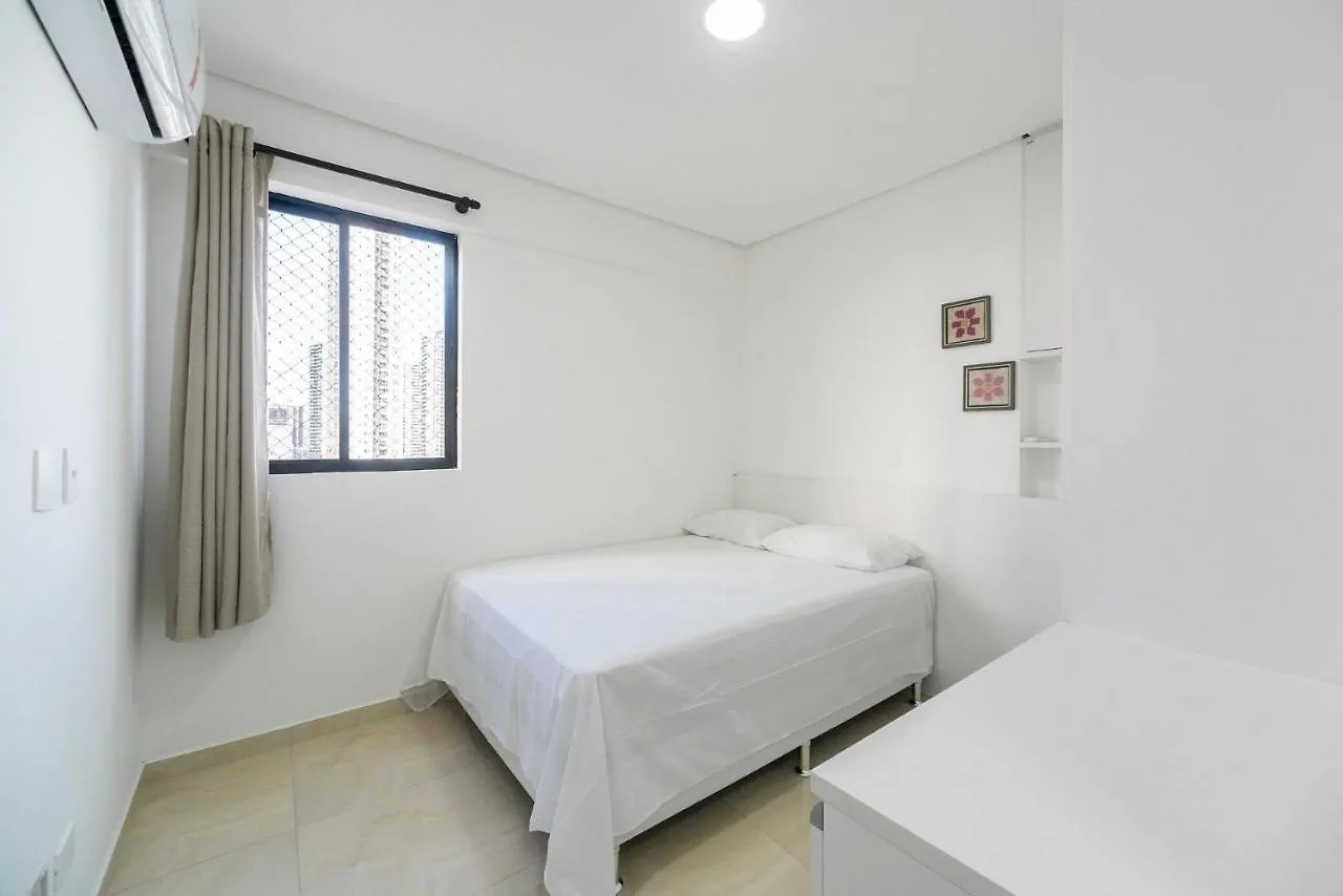 Sossego com excelente localização em Boa Viagem Apartamento Recife Brasil